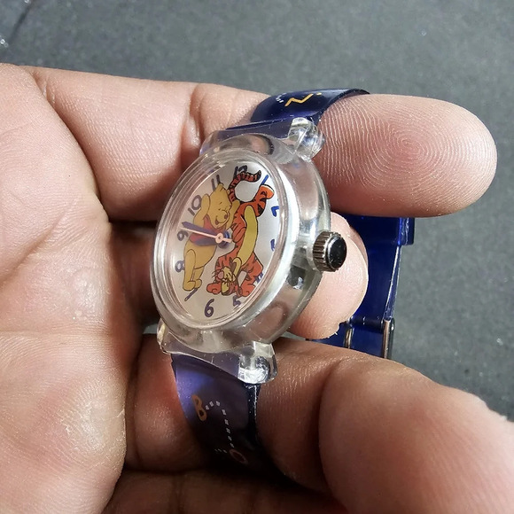 Timex Rewound Kids Winnie The Pooh Blue/Purple and White Quartz Watch Working F4 - Picture 7 of 9